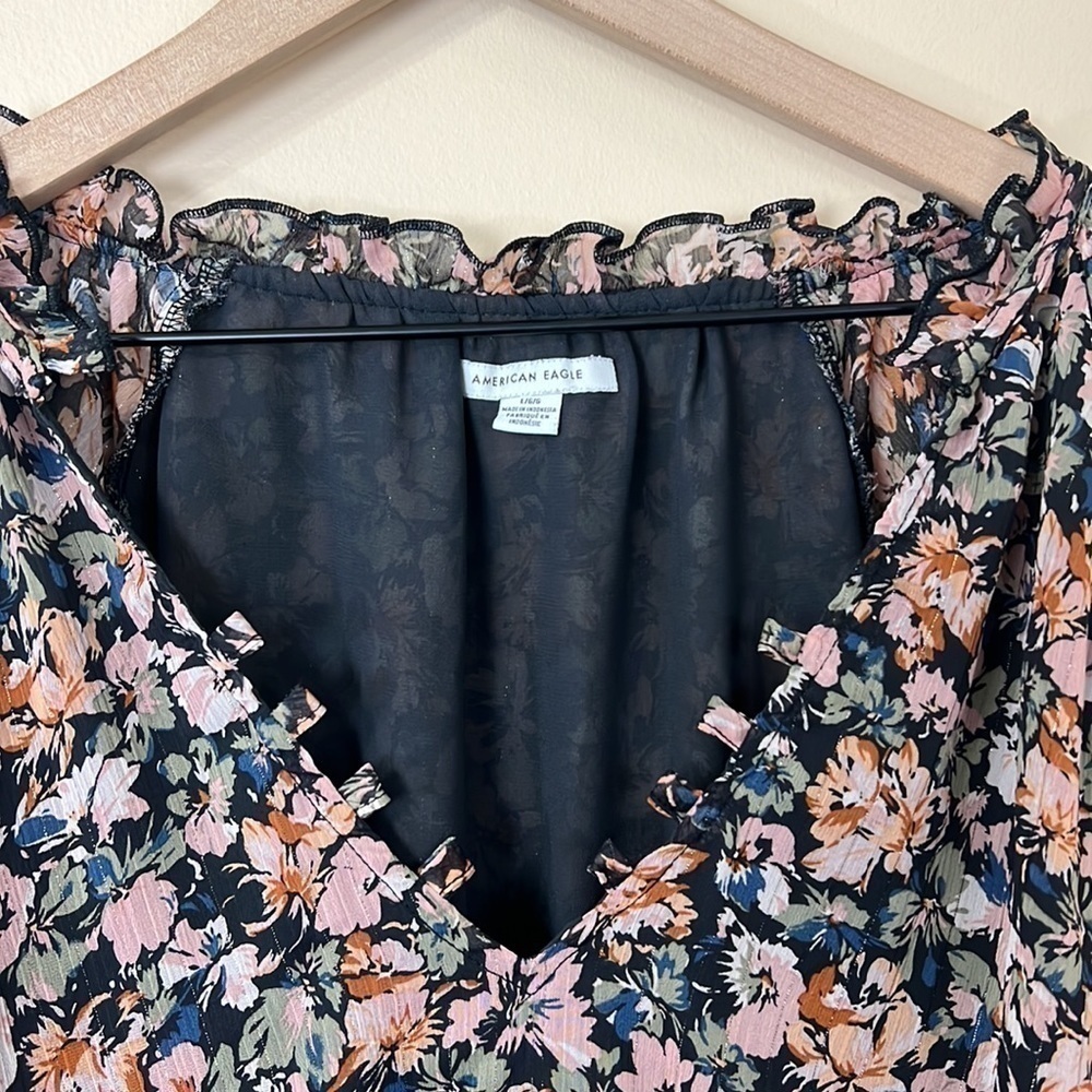 American Eagle floral long sleeve blouse - Picture 3 of 7